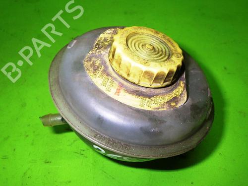 Used Brake fluid reservoir AUDI 80 B3 Saloon (893, 894, 8A2) 2.0 E (112 hp) 14726164