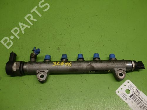 Used Injection rail Injection rail 37432209 37432209