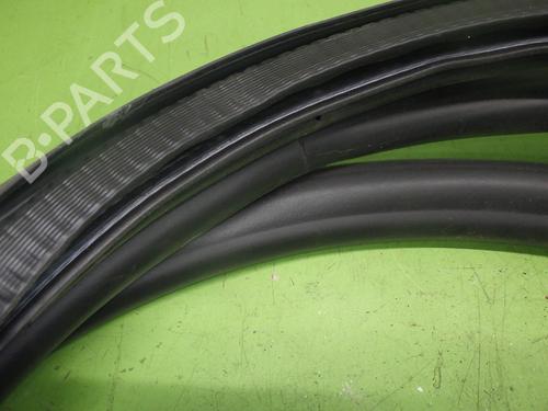 Rubber door seal OPEL INSIGNIA B Grand Sport (Z18) 1.5 (68) | BP28006651C142