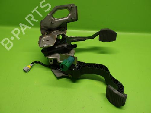 Used Pedal OPEL CROSSLAND X / CROSSLAND (P17, P2QO) 1.2 (75) (82 hp) 20305123
