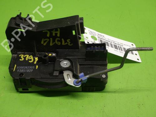 Used Tailgate lock NISSAN PRIMASTAR Van (X83) 1.9 dCi 100 (100 hp) 22361366