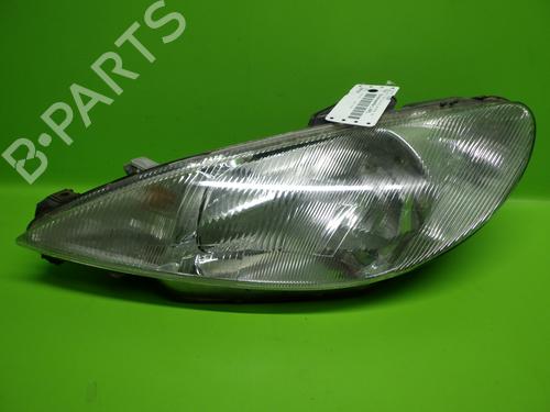 Used Right headlight PEUGEOT 206 Hatchback (2A/C) 1.1 i (60 hp) 14741217