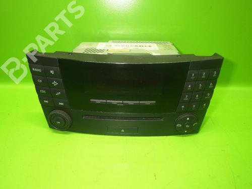 Used Radio MERCEDES-BENZ E-CLASS (W211) E 220 CDI (211.006) (150 hp) 6381073