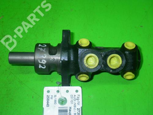 Used Brake master cylinder AUDI 80 B3 Saloon (893, 894, 8A2) 1.8 S (90 hp) 6370583