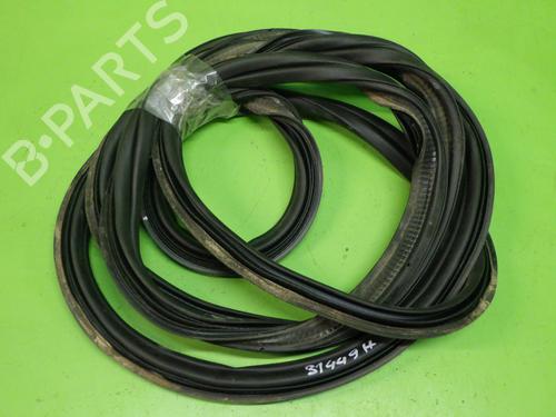 Used Rubber door seal OPEL INSIGNIA B Grand Sport (Z18) 2.0 4x4 (68) (260 hp) 25778610