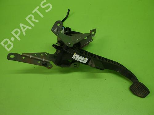 Used Clutch pedal Clutch pedal FORD FOCUS III Turnier 1.0 EcoBoost (100 hp) 34528897 34528897