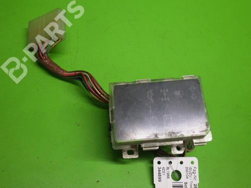 Used Switch ISUZU TROOPER I Open Off-Road Vehicle (UBS) 2.6 i (UBS17) (116 hp) 6394823