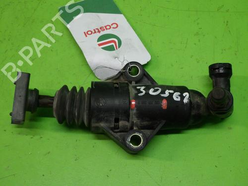 Used Clutch slave cylinder VW GOLF IV (1J1) 1.4 16V (75 hp) 17110568