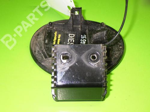Fuel flap HYUNDAI SANTA FÉ I (SM) 2.0 CRDi 4x4 | BP6432491C131 
