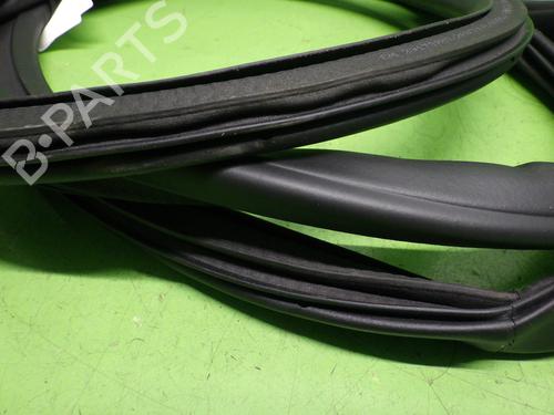 Rubber door seal OPEL ASTRA K (B16) 1.2 Turbo (68) | BP27601581C142 