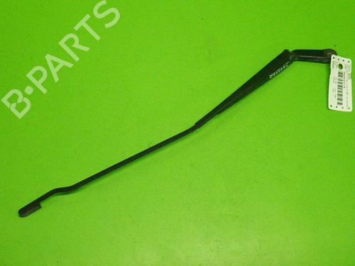 Used Front windshield wiper arm VW GOLF IV (1J1) 1.9 TDI (90 hp) 14727608