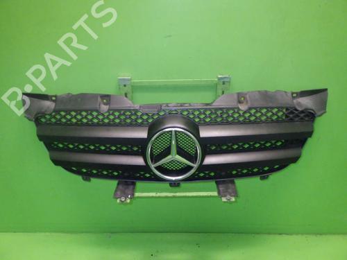 Used Grille MERCEDES-BENZ SPRINTER 3-t Van (B906) 213 CDI (906.611, 906.613) (129 hp) 32037588
