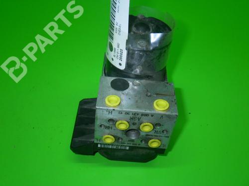 Used ABS pump MERCEDES-BENZ C-CLASS (W202) C 220 CDI (202.133) (125 hp) 6372817