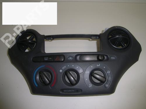 Used Climate control TOYOTA YARIS (_P1_) 1.3 (NCP10, SCP12_) (86 hp) 6340800