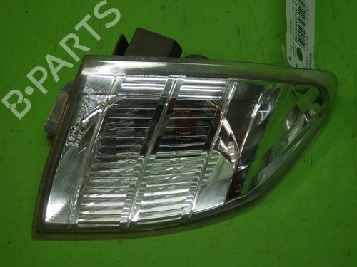 Used Right front indicator NISSAN X-TRAIL I (T30) 2.2 Di 4x4 (114 hp) 22242482