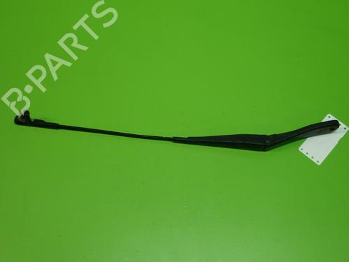 Used Front windshield wiper arm OPEL ASTRA H GTC (A04) 1.4 (L08) (90 hp) 31747223