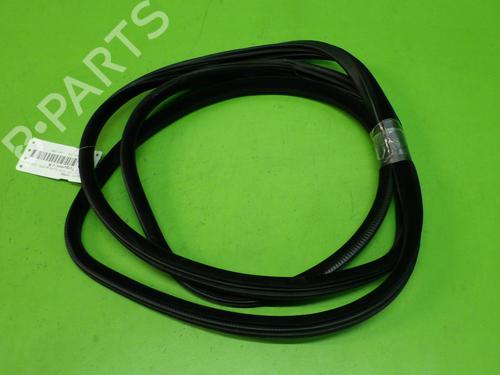 Used Rubber door seal VOLVO V70 II (285) D5 AWD (163 hp) 19170044