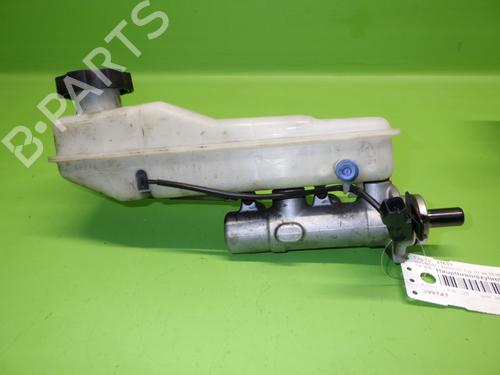 Used Brake master cylinder HYUNDAI H-1 Cargo (TQ) 2.5 CRDi (170 hp) 23273924