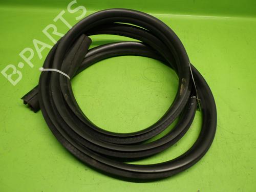 Used Rubber door seal SMART FORFOUR (454) 1.5 CDI (454.000) (68 hp) 28082627