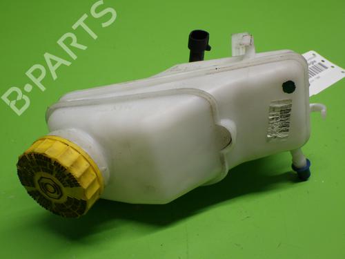 Used Brake fluid reservoir FIAT TIPO Estate (356_, 357_) 1.4 (356WXF1B) (120 hp) 14743694