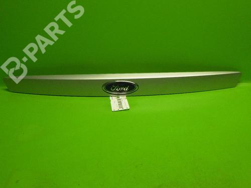 Used Tailgate handle FORD MONDEO III (B5Y) 1.8 16V (110 hp) 6382406
