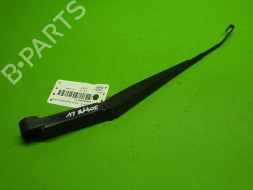 Used Front windshield wiper arm NISSAN NAVARA NP300 (D40) 2.5 dCi 4WD (D40TT, D40T, D40M, D40BB) (190 hp) 14733294