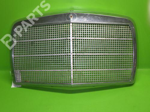 Used Grille MERCEDES-BENZ /8 (W115) 200 D (115.115) (55 hp) 6387111