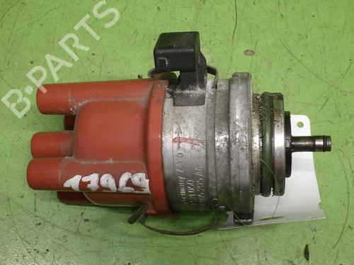 Used Ignition distributor VW POLO II (86C, 80) 1.0 (45 hp) 29757894