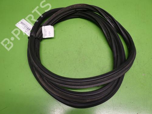 Used Rubber door seal OPEL ASTRA K (B16) 1.2 Turbo (68) (145 hp) 27601577