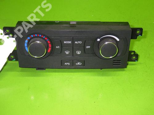 Used Climate control CHEVROLET CAPTIVA (C100, C140) 2.0 D 4WD (150 hp) 6383043