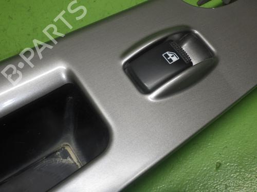 Right front window switch KIA SORENTO I (JC) 2.5 CRDi 4WD | BP37432232I26 - Image 3