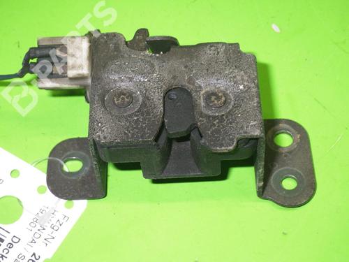 Used Hood lock HYUNDAI SANTA FÉ I (SM) 2.0 CRDi 4x4 (113 hp) 11832354