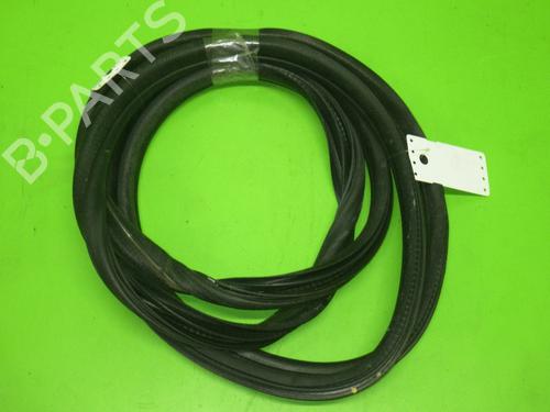 Used Rubber door seal PEUGEOT 308 I (4A_, 4C_) 1.6 HDi (90 hp) 14737948