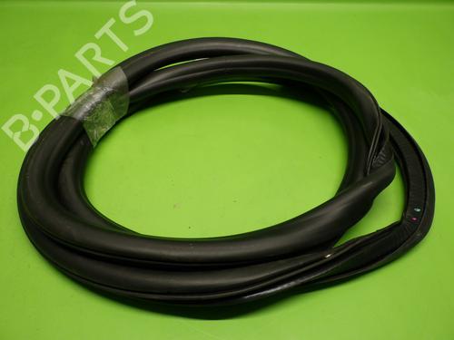 Rubber door seal OPEL INSIGNIA B Grand Sport (Z18) 1.5 (68) | BP27645563C142