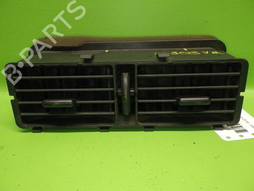 Używane Kratka nawiewu VW LT 28-46 II Van (2DA, 2DD, 2DH) 2.8 TDI (130 hp) 32128271