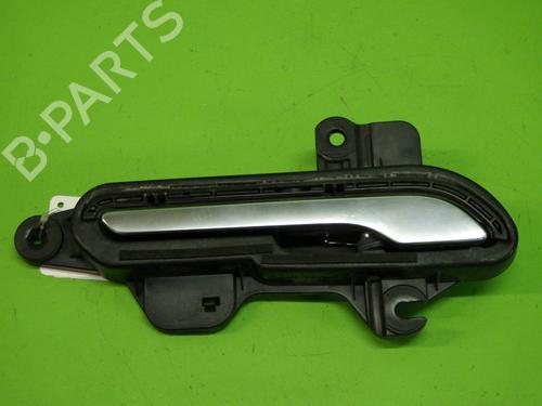 Used Front right exterior door handle TESLA MODEL 3 (5YJ3) EV AWD (351 hp) 17953458