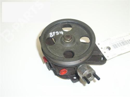 Used Steering pump TOYOTA COROLLA Compact (_E10_) 1.3 XLI (EE101_, EE101R) (75 hp) 6386148