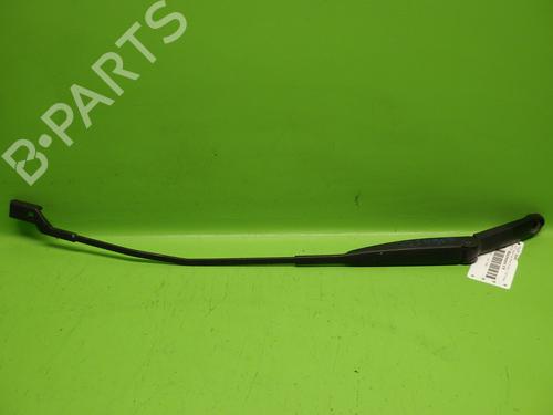 Used Front windshield wiper arm Front windshield wiper arm 37596462 37596462