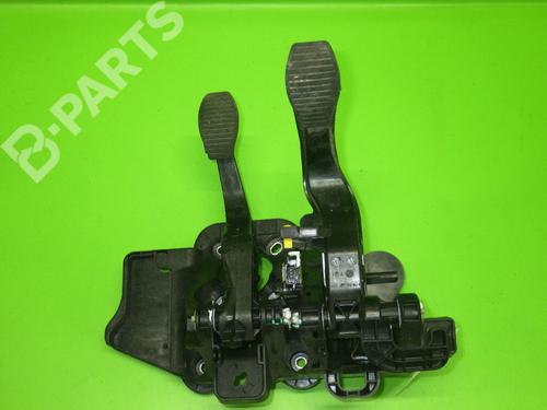 Used Pedal OPEL COMBO Box Body/MPV (X12) 1.3 CDTI (B05) (95 hp) 7784659