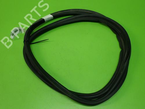 Used Rubber door seal TESLA MODEL 3 (5YJ3) EV AWD (351 hp) 17953446