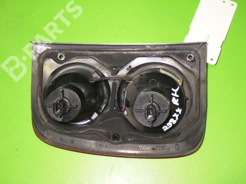 Right taillight LAND ROVER FREELANDER I (L314) 2.0 Td4 4x4 | BP6641940C35 