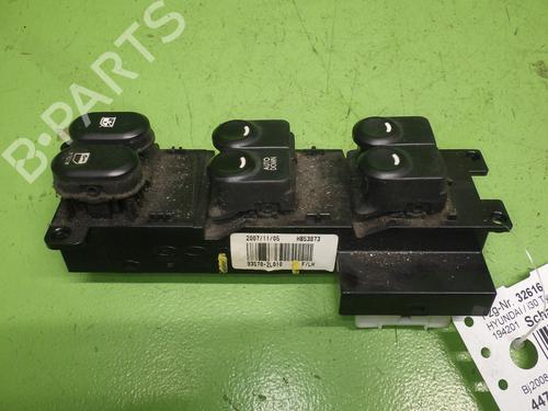 Pulsantiera anteriore sinistra Pulsantiera anteriore sinistra HYUNDAI i30 (FD) 1.6 CRDi (116 hp) 37455764 37455764