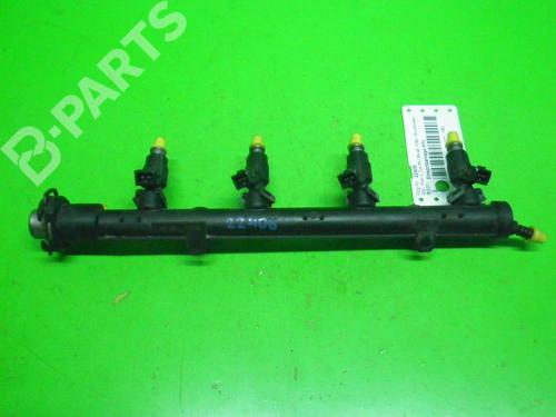 Used Injection rail VW POLO III (6N1) 60 1.4 (60 hp) 6370580