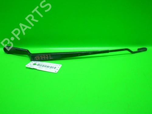 Used Front windshield wiper arm AUDI A3 (8L1) 1.6 (102 hp) 14720671