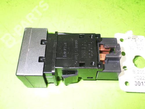 Switch NISSAN X-TRAIL I (T30) 2.2 Di 4x4 | BP6381729I30 
