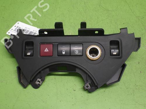 Bouton de warning CITROËN BERLINGO MULTISPACE (B9) 1.6 HDi 75 / BlueHDi 75 (75 hp) 30365575