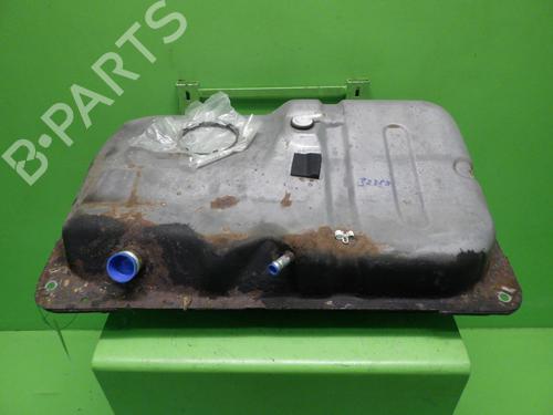 Used Fuel tank FORD FIESTA IV (JA_, JB_) 1.3 i (60 hp) 30332146