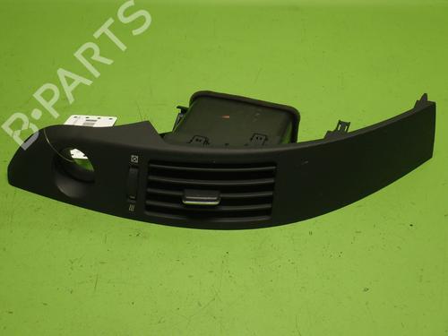 Used Air vent Air vent TOYOTA COROLLA Verso (ZER_, ZZE12_, R1_) 2.2 D-4D (AUR10_, AUR10R) (177 hp) 35887926 35887926