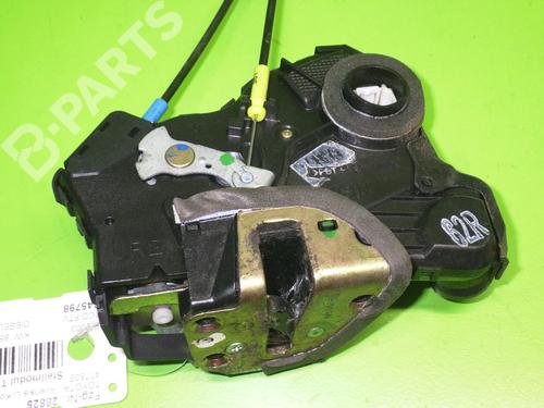 Front right lock TOYOTA AVENSIS Estate (_T25_) 2.0 D-4D (CDT250_, CDT250R) | BP6668878C97