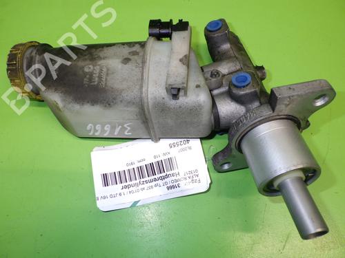 Used Brake master cylinder ALFA ROMEO GT (937_) 1.9 JTD (937CXN1B) (150 hp) 17040553